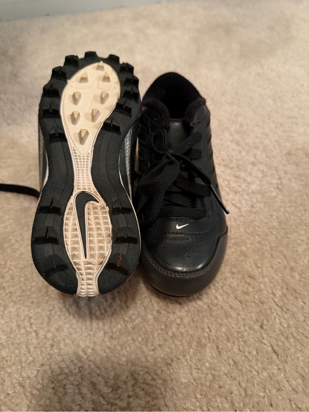 Nike Kids Black, silver and White baseball cleats